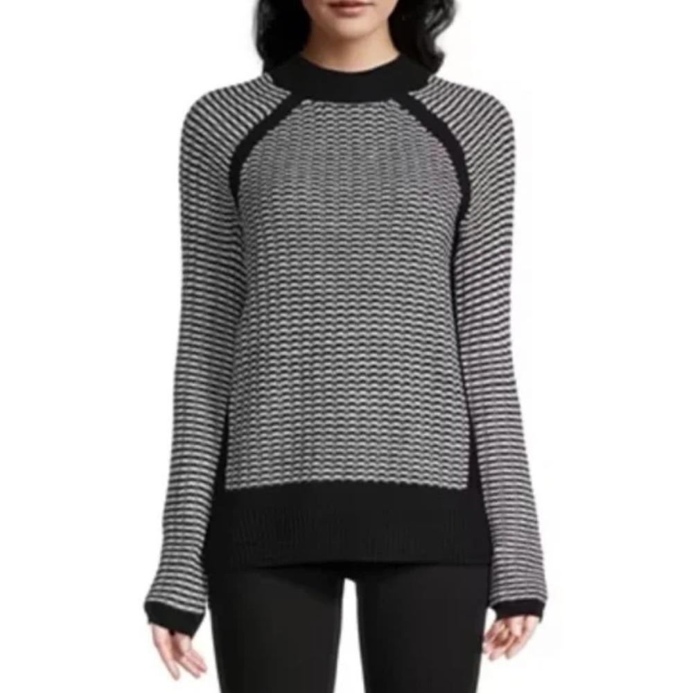 Liz Claiborne Black & White Crewneck Bell Sleeve Sweater